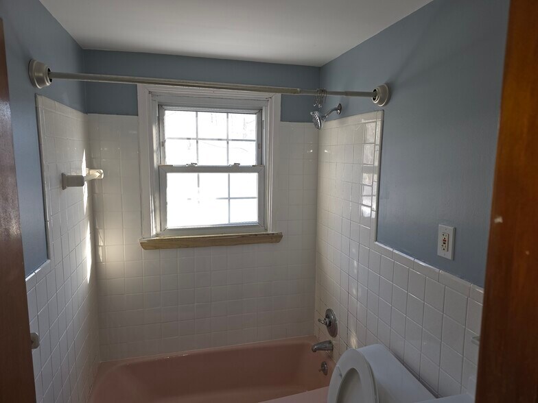 1st bathroom - 11 Boyden St
