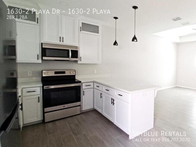 Building Photo - 1630-2 Playa Dr-1630-2 Playa