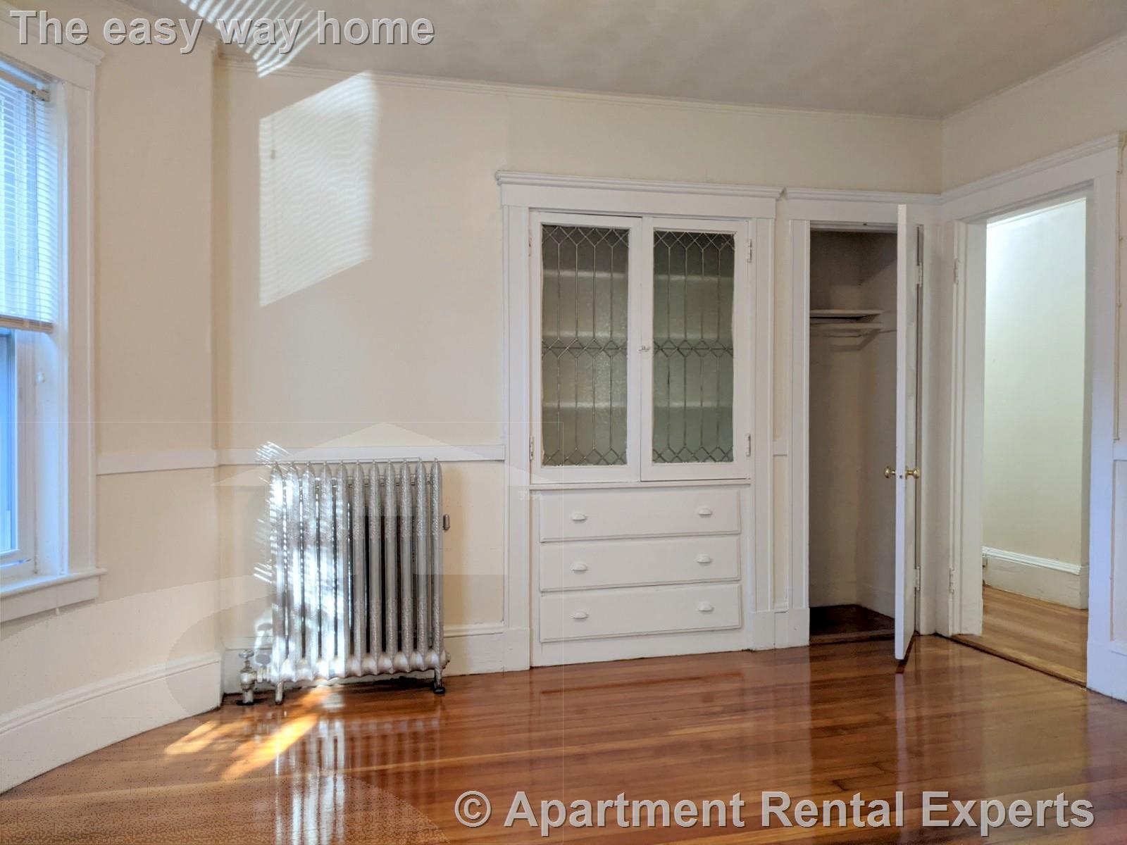 Building Photo - 18 Sanborn Ave