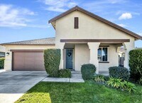 Building Photo - Gorgeous 3 Bedroom 2 Bath 2 Car Garage Sin...