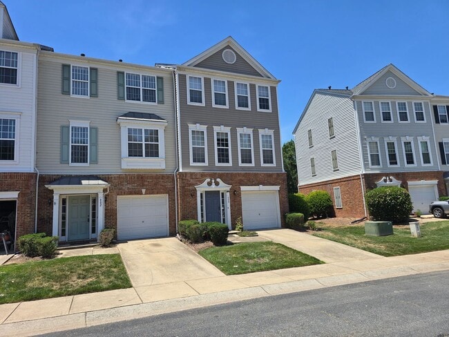 Building Photo - 802 Sutter Gate Ln