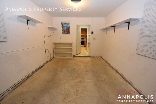 Building Photo - 2615 Compass Dr