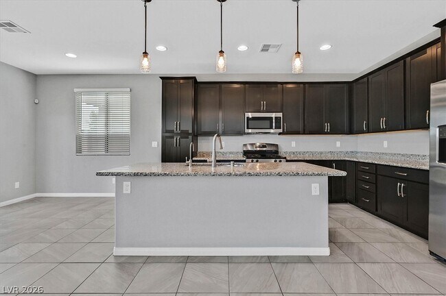 Building Photo - 4405 Frias Fls Ave