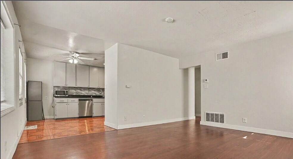 Building Photo - 936 Lucia Ct