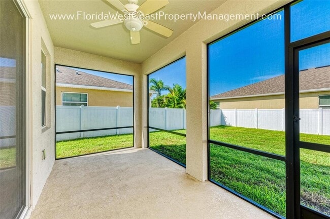 Building Photo - GORGEOUS DEL TIERRA HOME WITH FENCED YARD! 3 BED/2 BATH AMAZING KITCHEN! MAY MOVE IN !