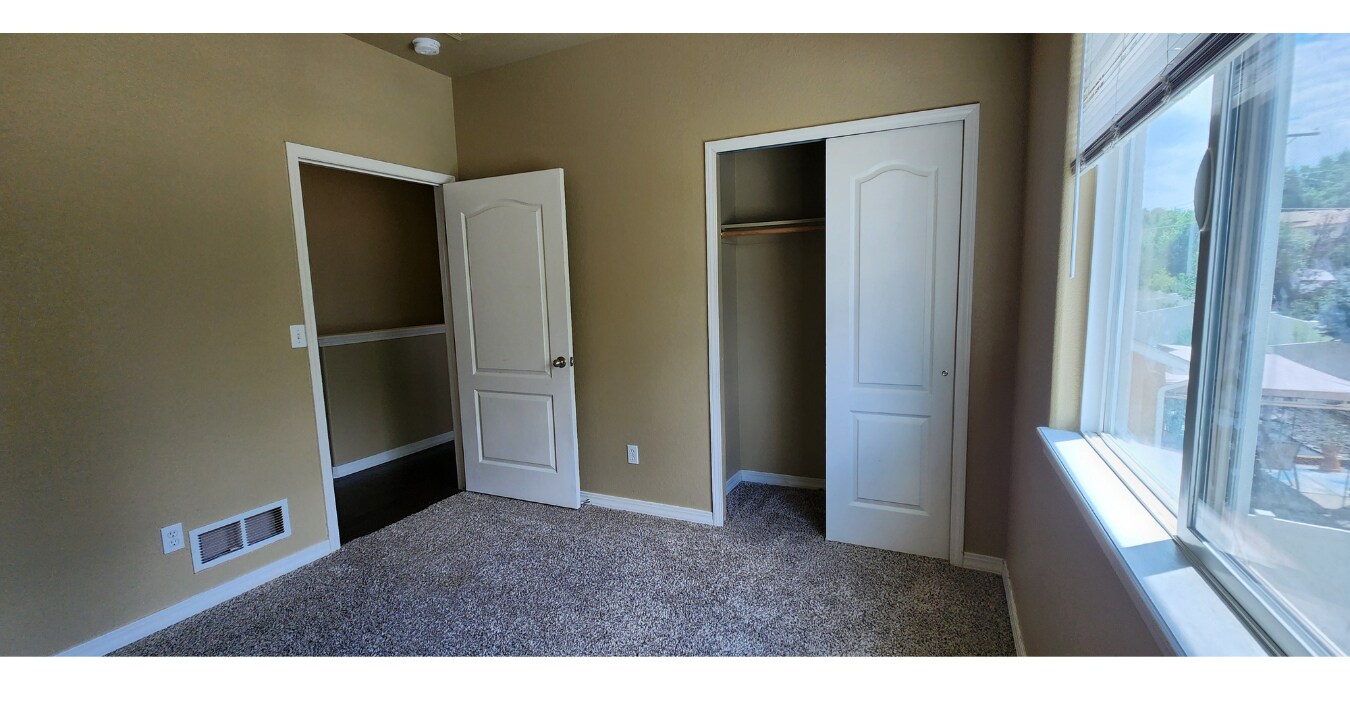 Bedroom 2 - 4077 Siferd Blvd