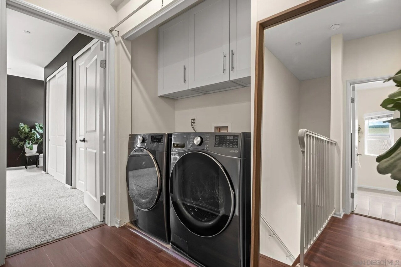 Laundry - 1289 Donax Ave