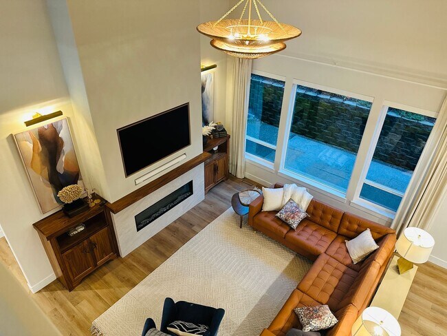 Building Photo - Gorgeous Custom Camas Home