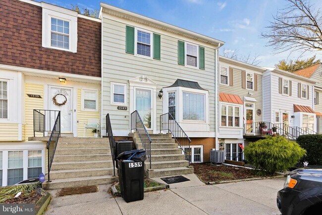 Building Photo - 1543 Marlborough Ct