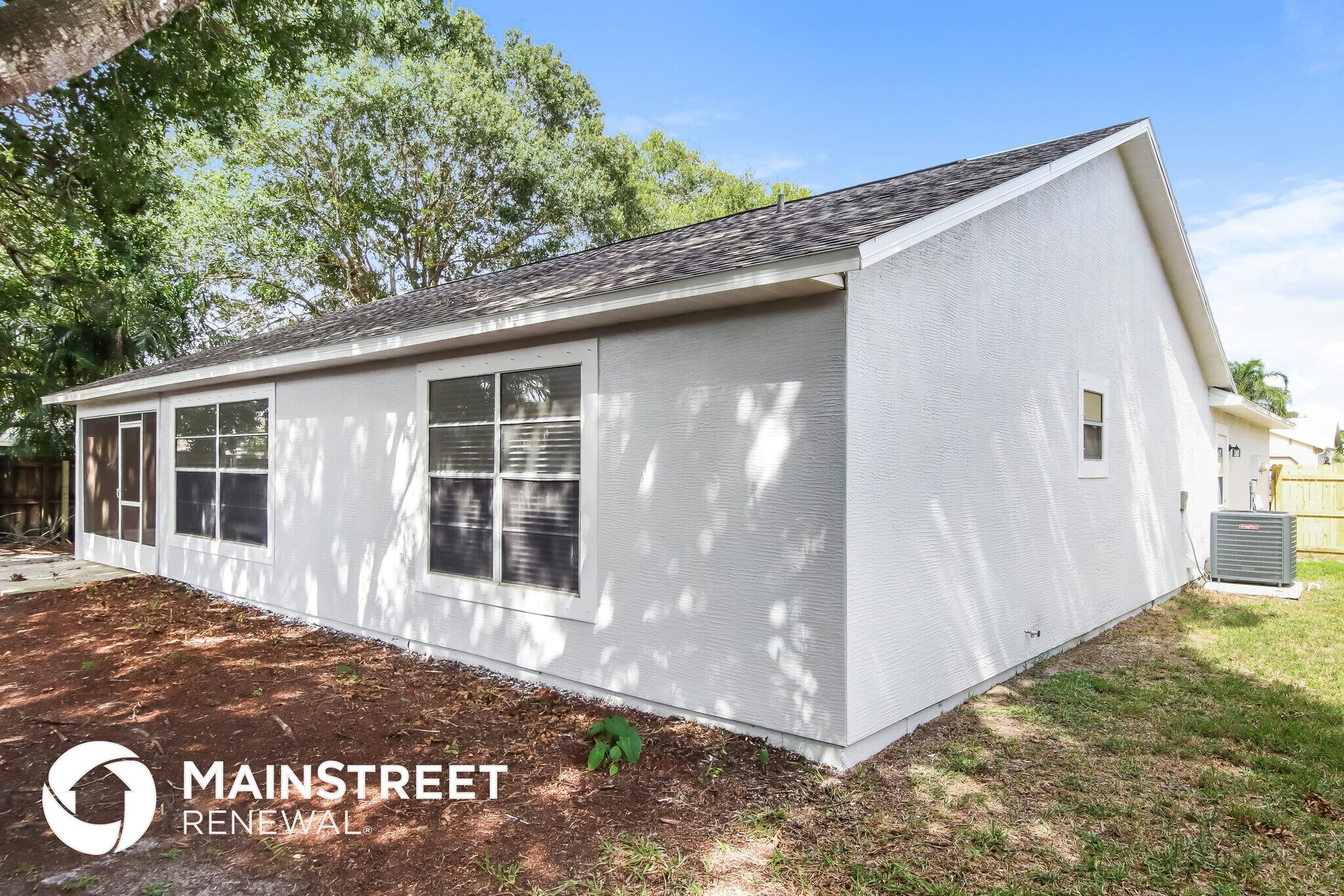 Building Photo - 865 Pine Wood Ave