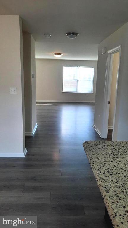 Building Photo - 936 Admiral's Quay Dr