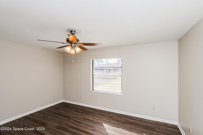 Building Photo - 1762 Eatonia St NW