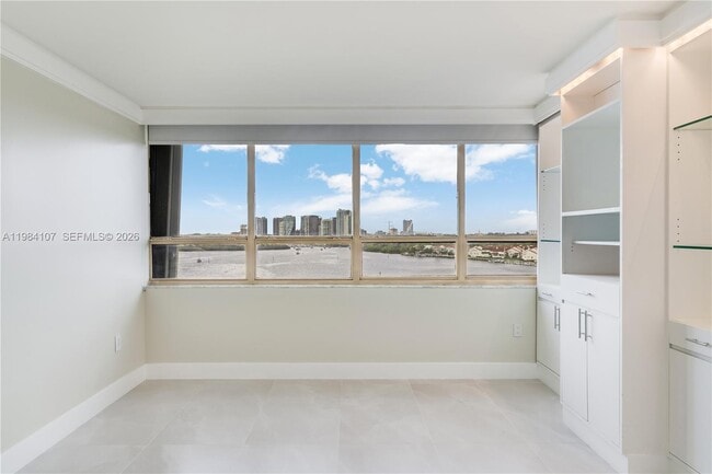 Building Photo - 1 Grove Isle Dr