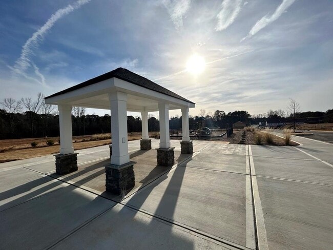 Building Photo - 1253 Cades Walk