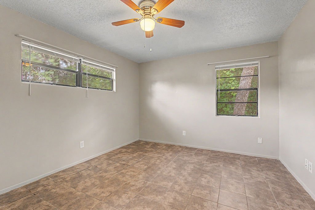 Building Photo - 3080 S Clematis Way