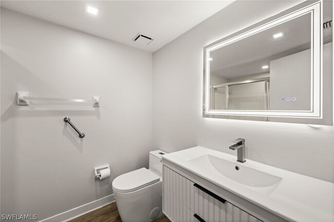 Building Photo - 500 Misty Pines Cir