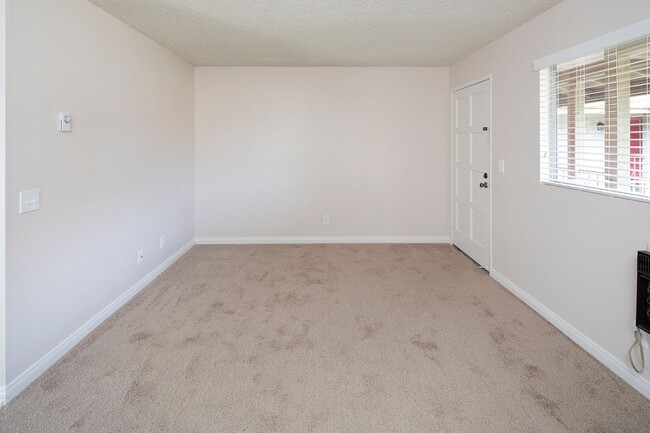 Interior Photo - Garrett Gardens