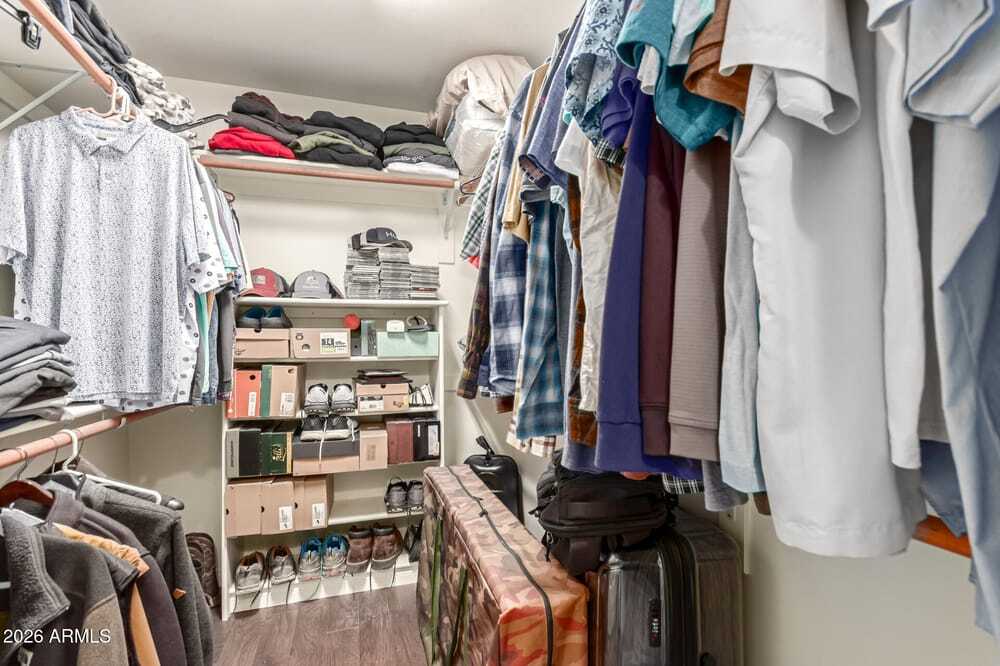 Building Photo - 722 E McLellan Blvd