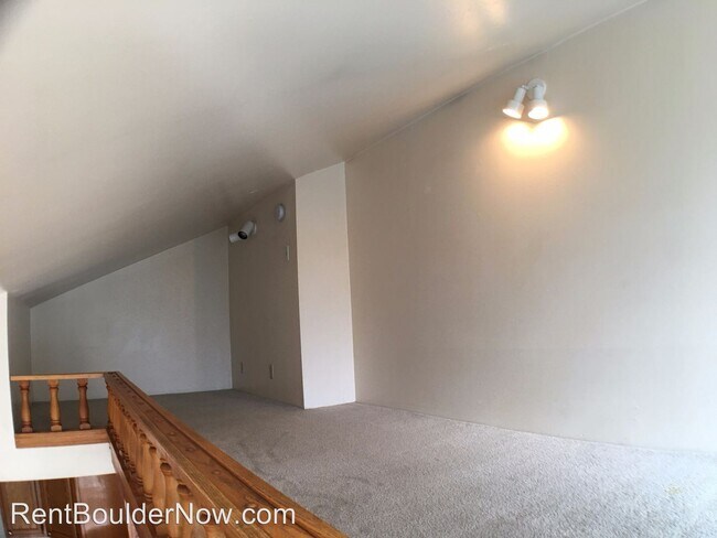 Building Photo - 1055 30th St