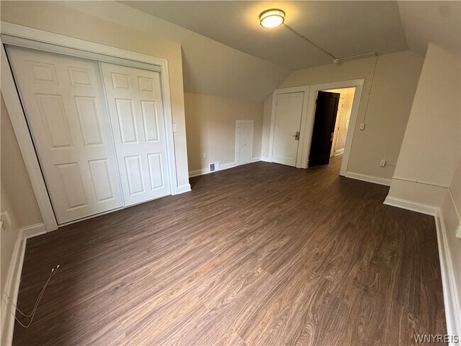 Building Photo - 95 Humboldt Pkwy