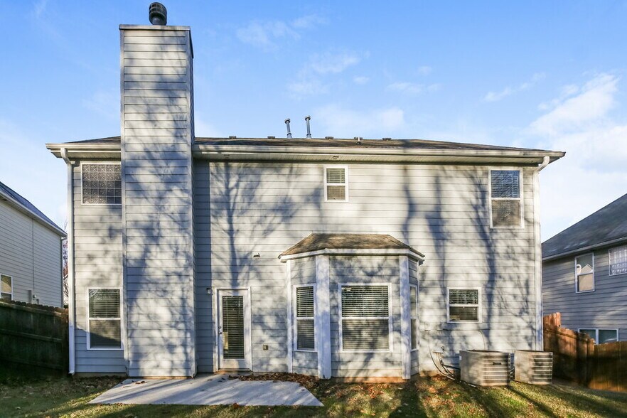 Building Photo - 4390 Ambassador Way