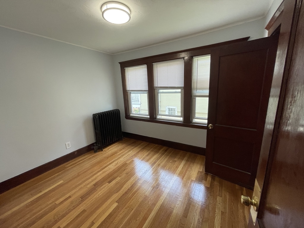 Building Photo - 72 Nonantum St