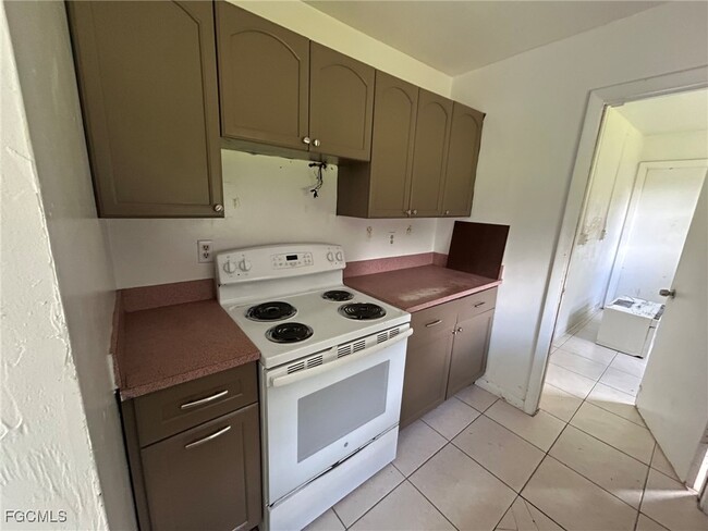 Building Photo - 13432 First St