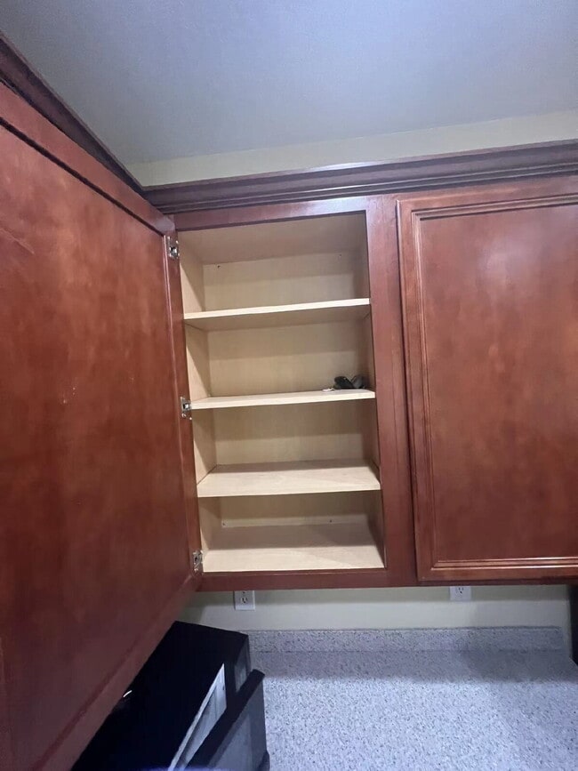 Building Photo - 8528 Sandpiper Ridge Ave