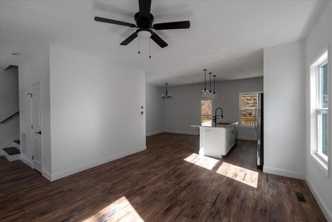Building Photo - 131 Owenby Ln