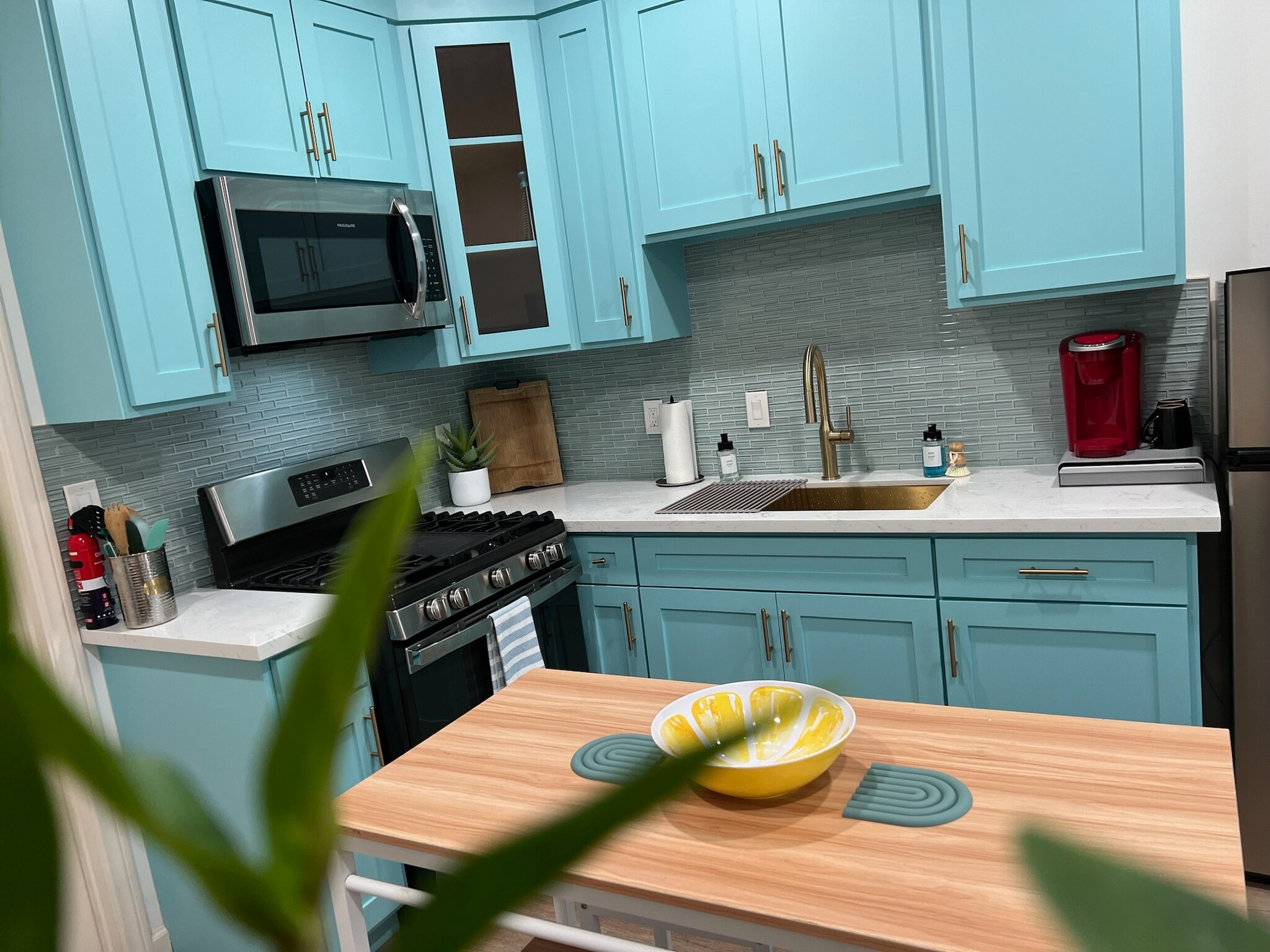 Building Photo - 1990 Lemon Ave