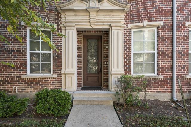 Building Photo - 3200 Ross Ave