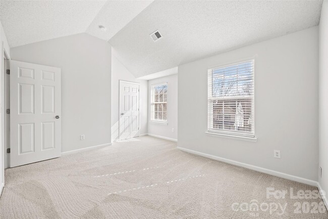 Building Photo - 1411 Swaying Branch Ln