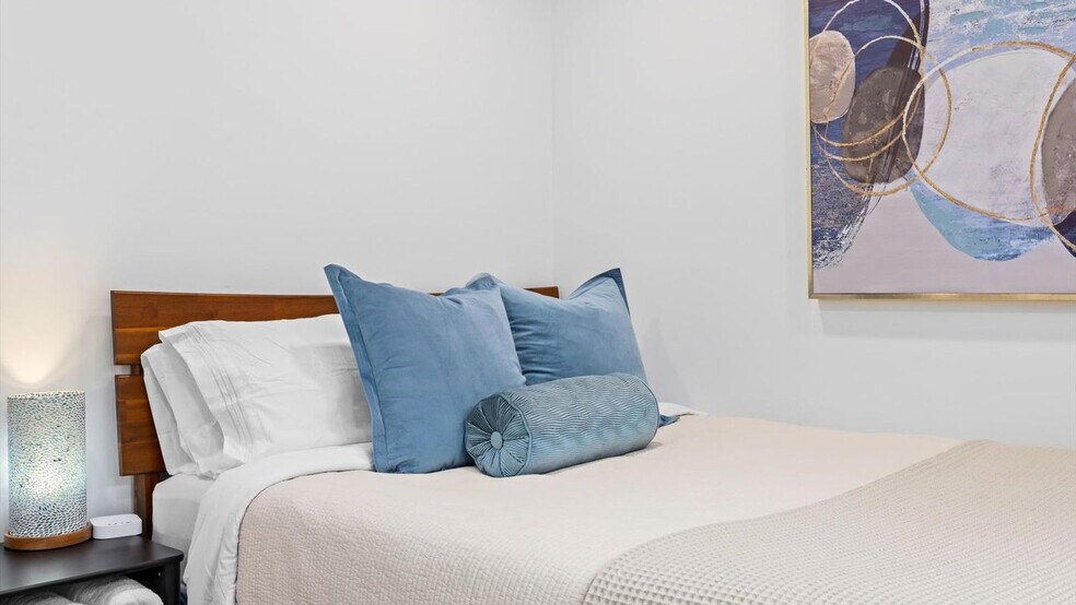 Building Photo - 3136-38 Haven Ave