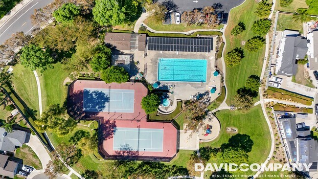 Building Photo - 2840 Oak Creek Dr