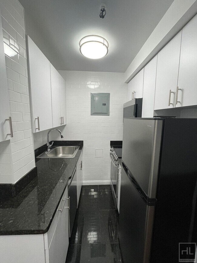 Building Photo - WEST 55 STREET