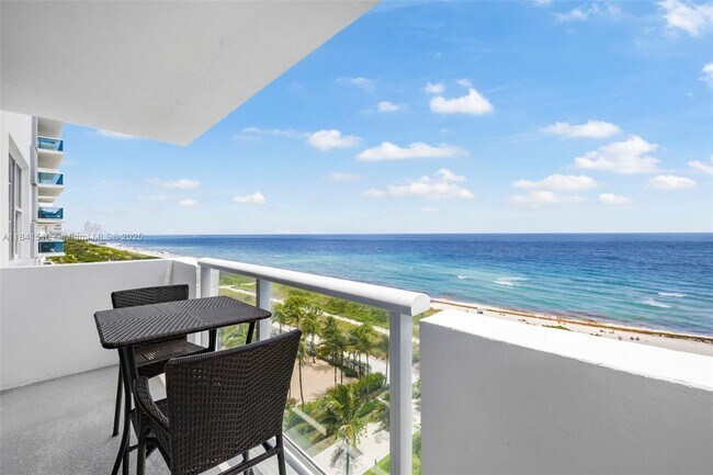 Building Photo - 9195 Collins Ave