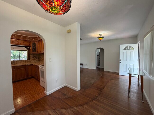 Building Photo - 14131 NW 3rd Ave