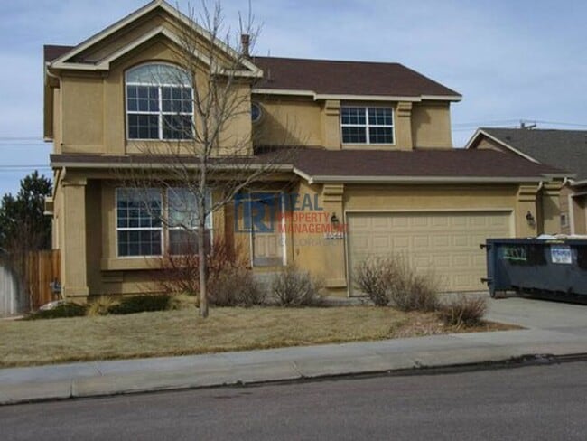 Building Photo - 8044 Lodi Ln