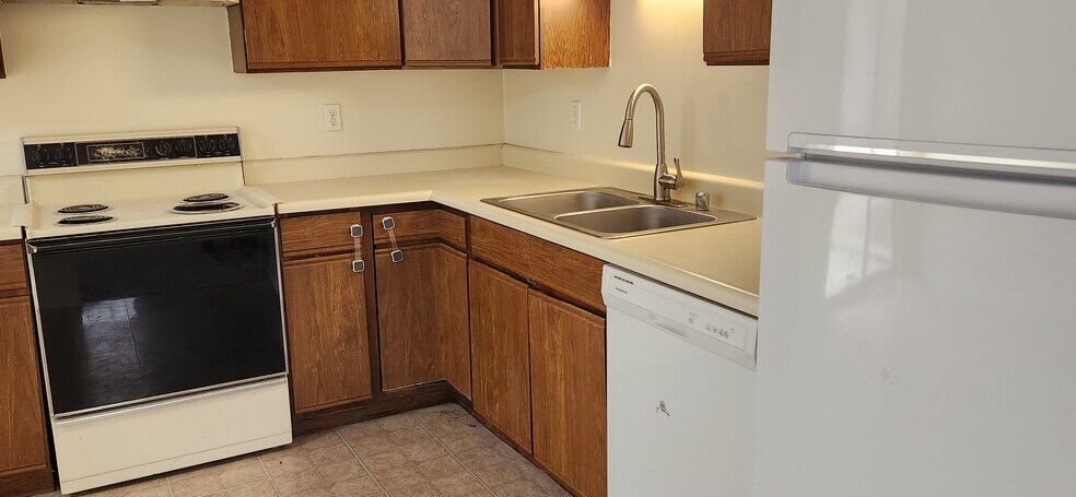 Building Photo - 226 Allison Ave