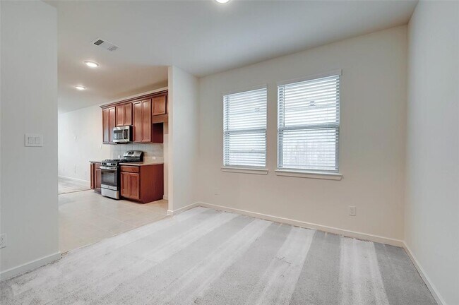 Building Photo - 18822 Fulvetta Haven Way