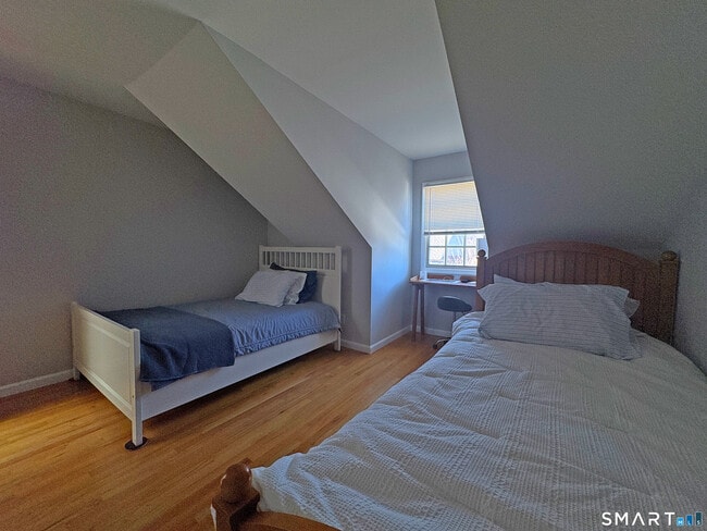 Building Photo - 28 Home Pl