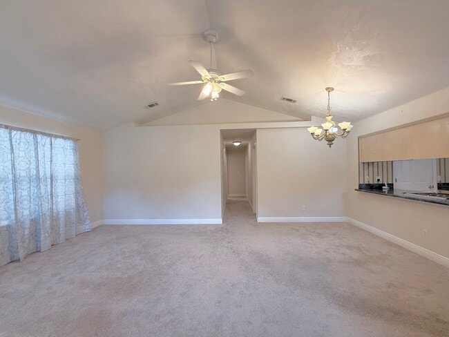 Building Photo - Charming 3BR Home in a Prime Tallahassee Location!!