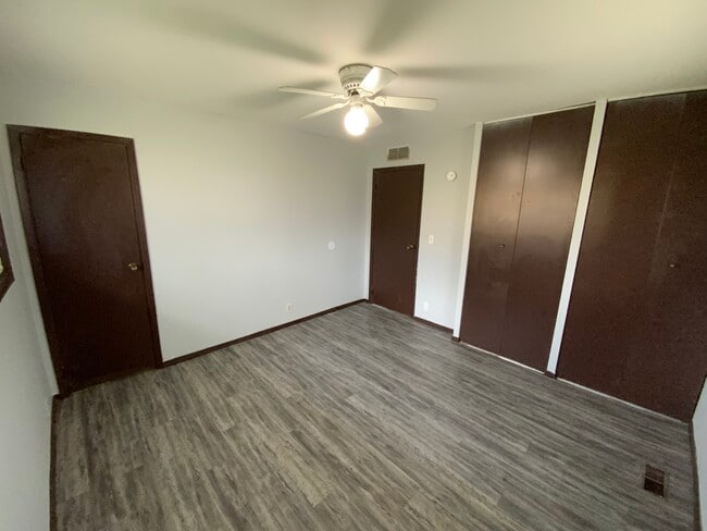 Building Photo - 1001 E Seminary St