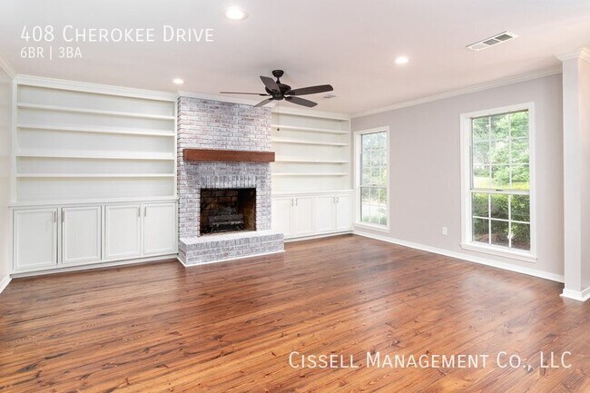 Building Photo - 408 Cherokee Dr