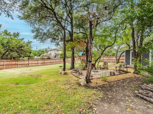 Building Photo - 17215 Oak Cliff Cir