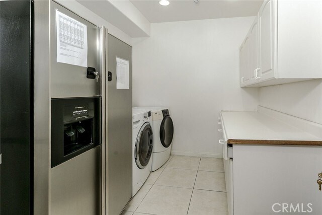 Building Photo - 4343 Shadyglade Ave
