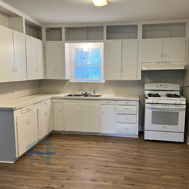 Primary Photo - 5466 TX-77