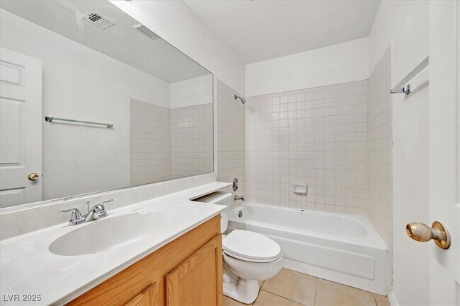 Building Photo - 1802 Plum Ct