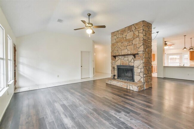 Building Photo - 10306 Wayward Wind Ln