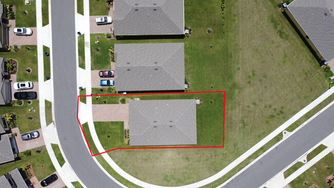 Building Photo - 922 Remington Green Dr SE